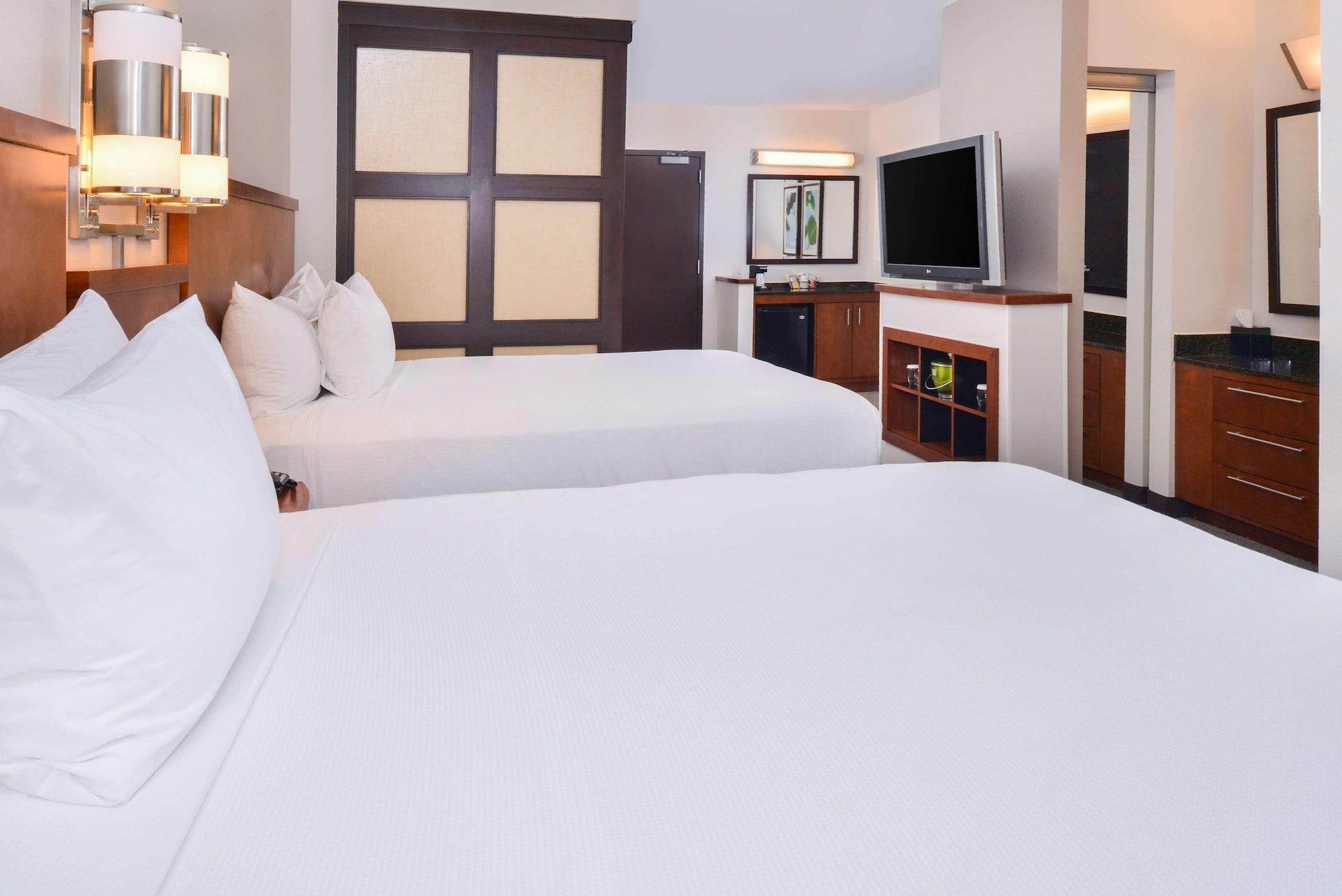 Hyatt Place צ'סאפיק מראה חיצוני תמונה