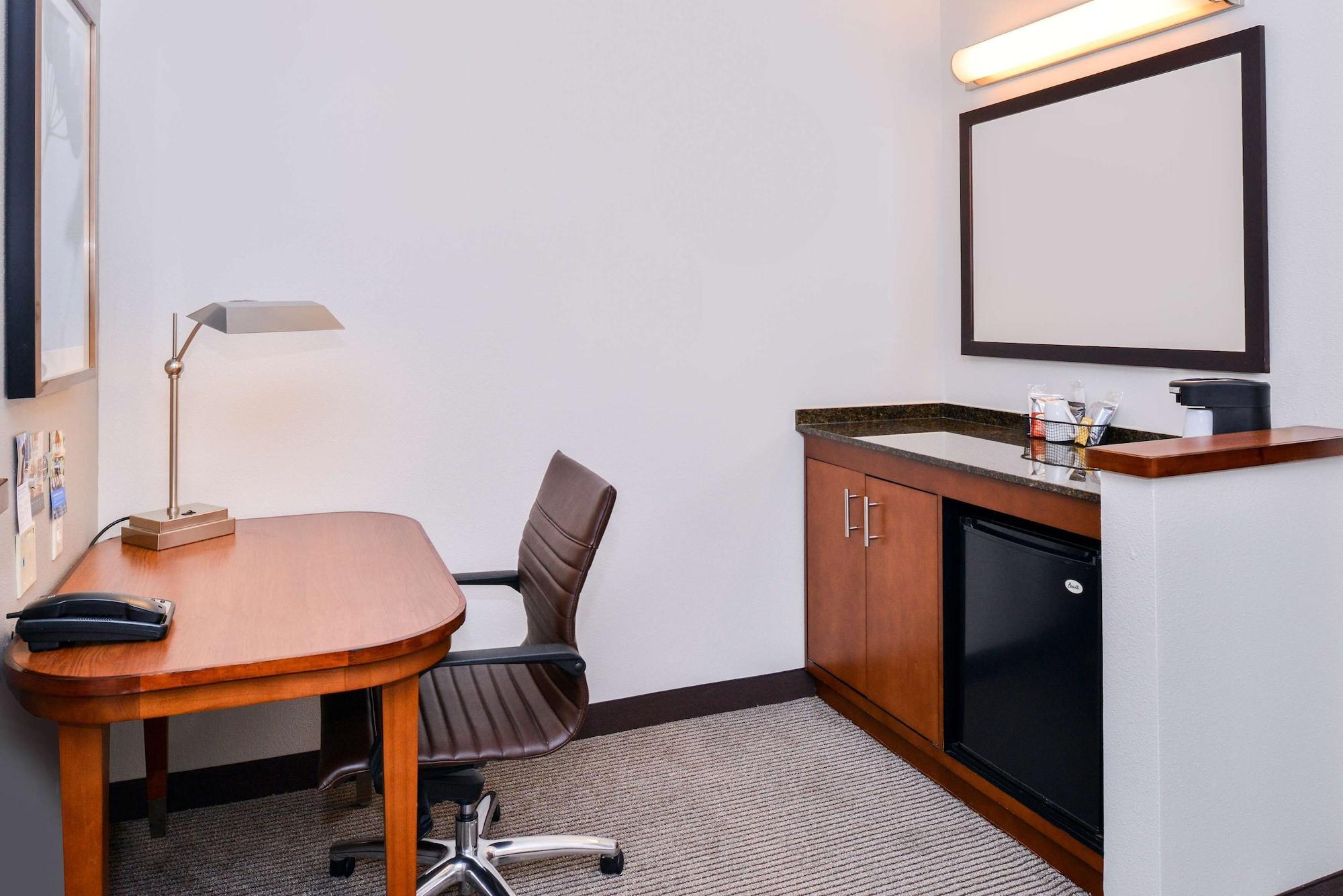 Hyatt Place צ'סאפיק מראה חיצוני תמונה