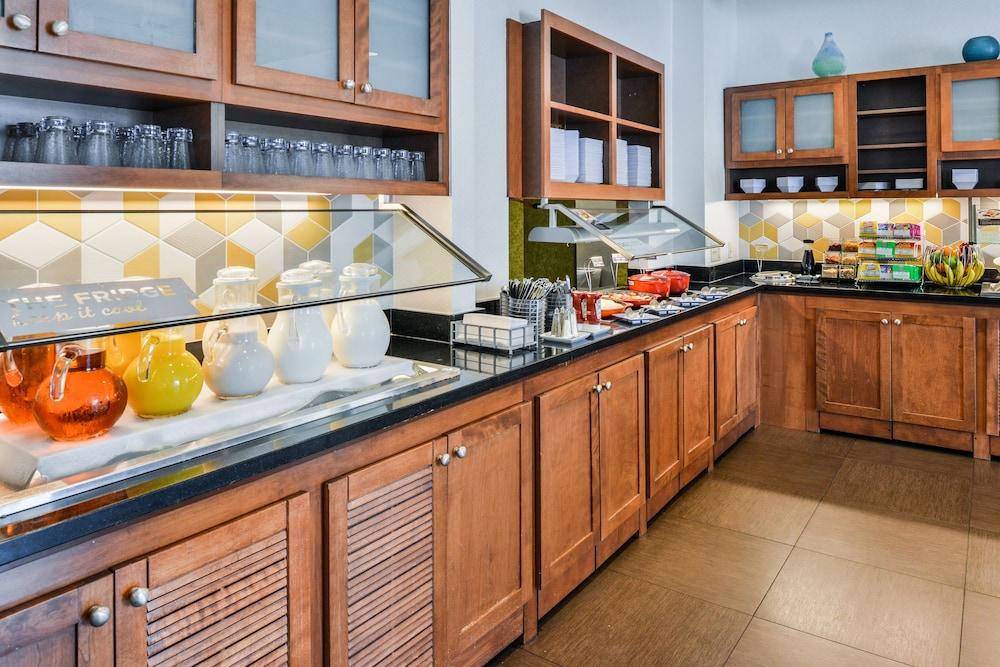 Hyatt Place צ'סאפיק מראה חיצוני תמונה