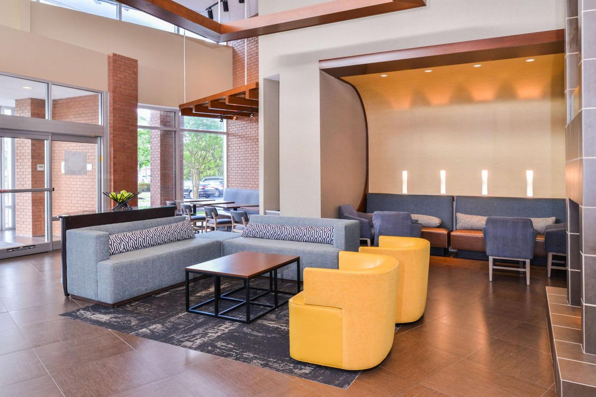 Hyatt Place צ'סאפיק מראה חיצוני תמונה