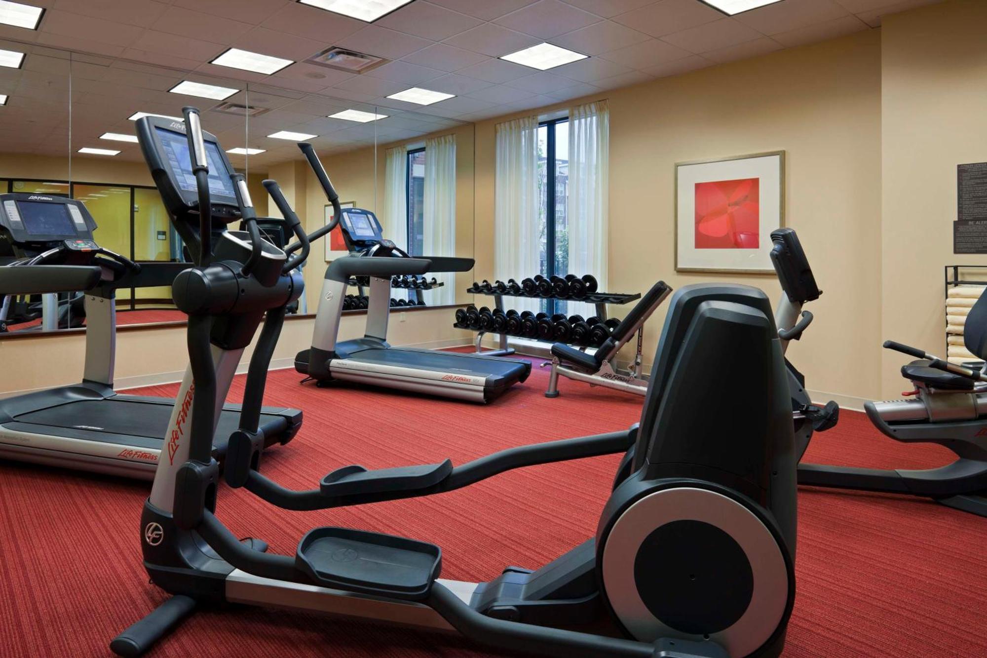 Hyatt Place צ'סאפיק מראה חיצוני תמונה