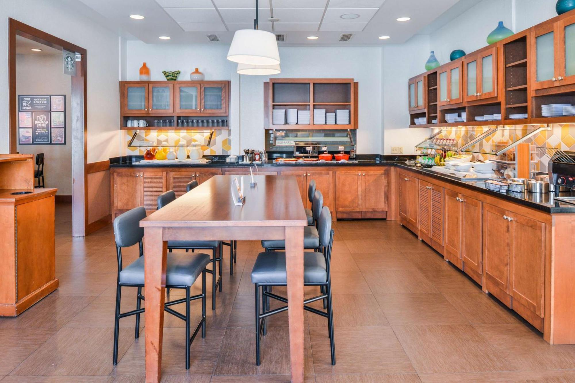 Hyatt Place צ'סאפיק מראה חיצוני תמונה