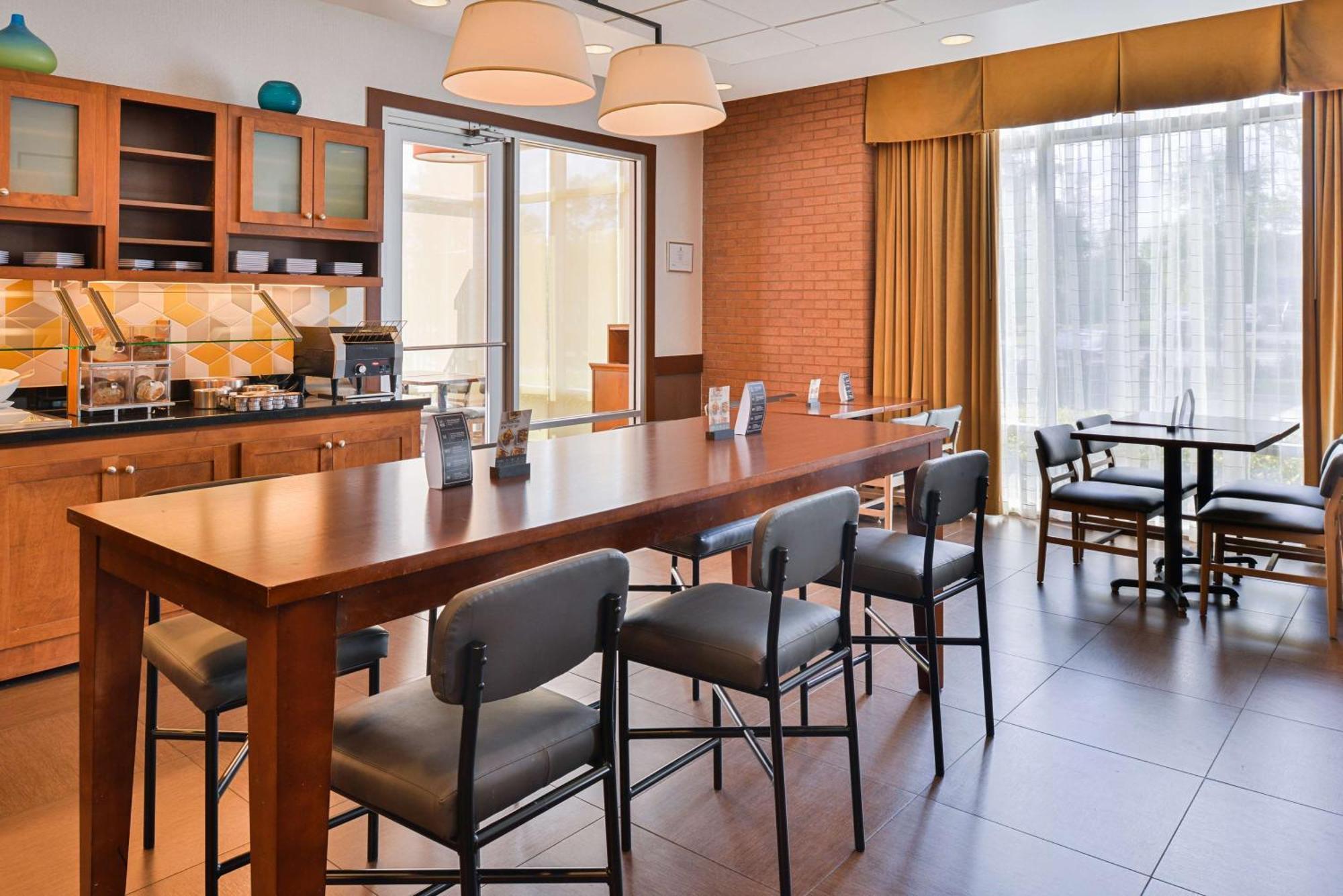 Hyatt Place צ'סאפיק מראה חיצוני תמונה