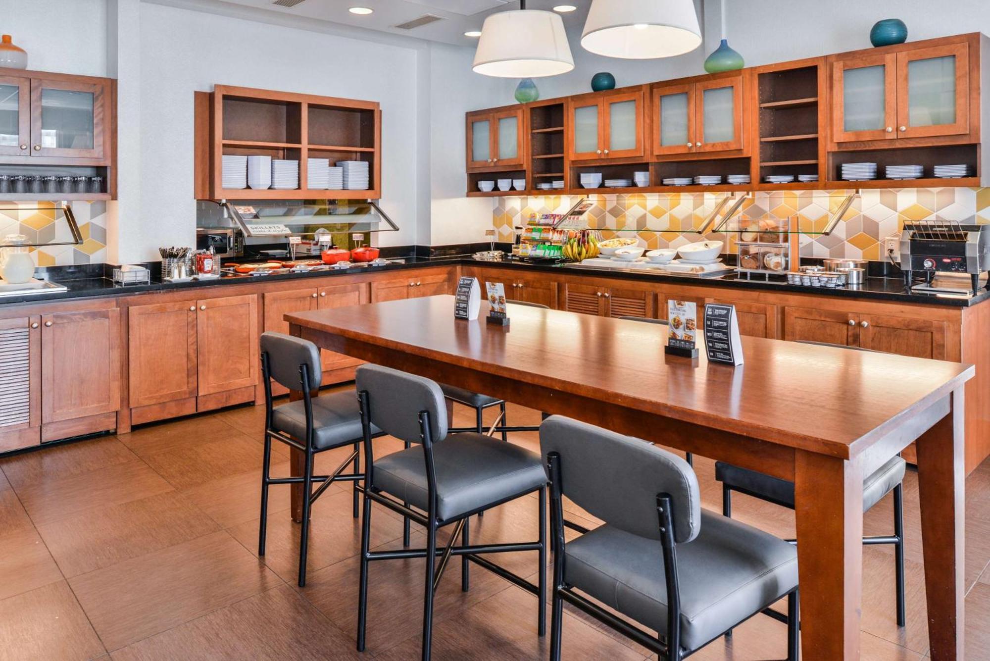 Hyatt Place צ'סאפיק מראה חיצוני תמונה