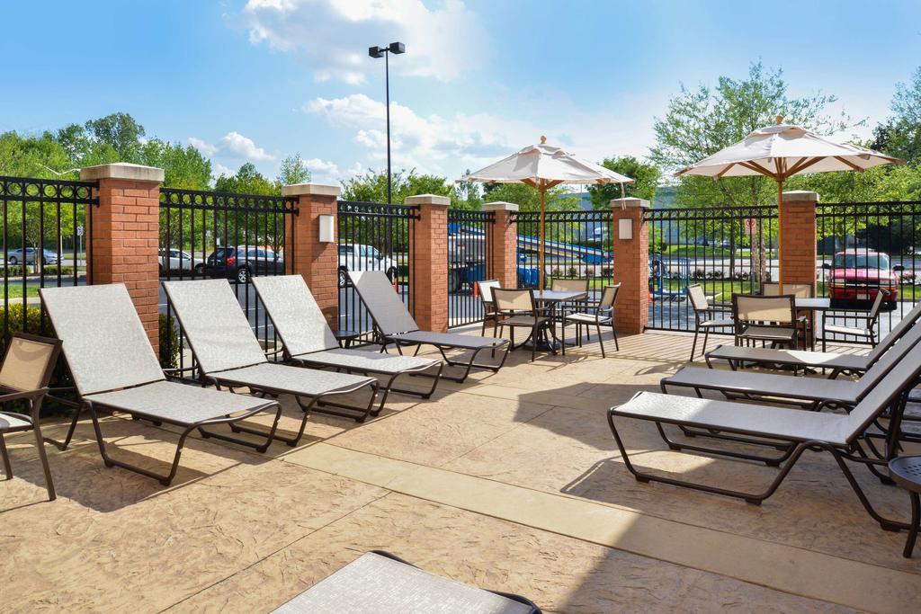 Hyatt Place צ'סאפיק מראה חיצוני תמונה